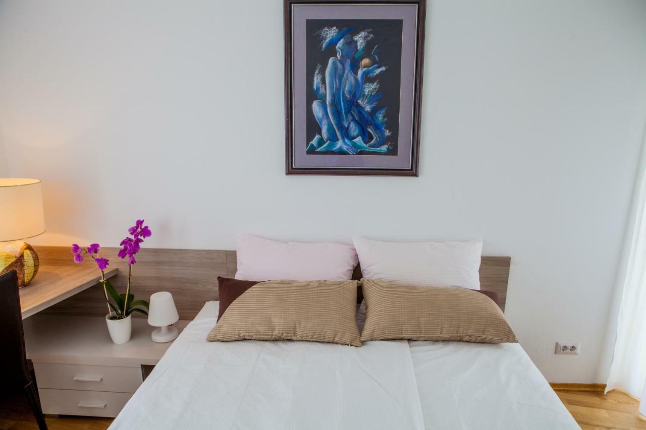 Apartamento Lunta 2 *